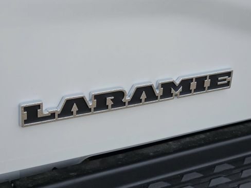 New 2026 RAM 2500 Laramie AWD/4WD image 7