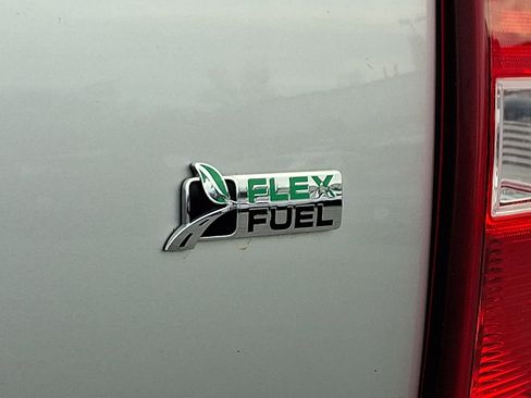 Used 2013 Ford Expedition Limited image 32