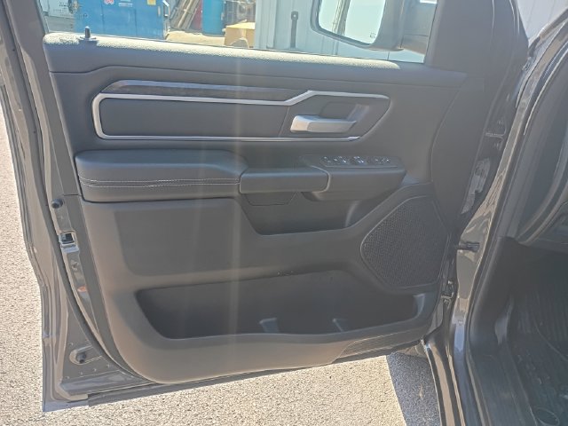 Used 2023 RAM 1500 Big Horn AWD/4WD image 10