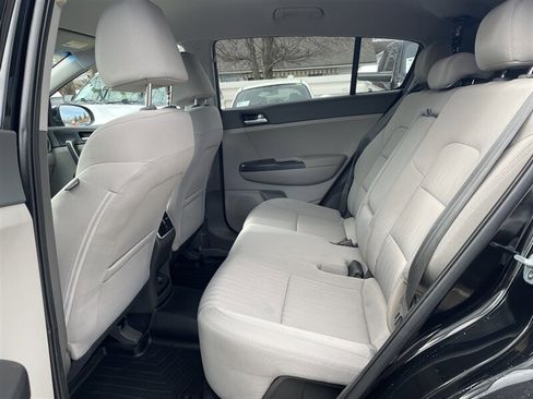 Used 2019 Kia Sportage LX FWD image 10