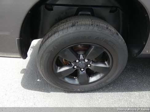 Used 2016 RAM 1500 Express AWD/4WD image 17