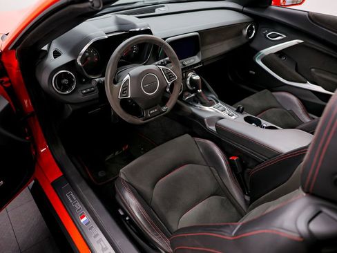 Used 2019 Chevrolet Camaro ZL1 image 13