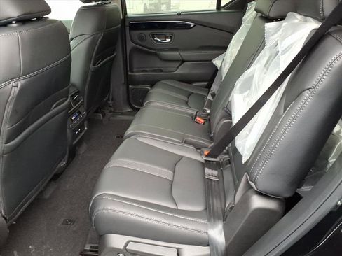 New 2025 Honda Pilot EX-L image 5