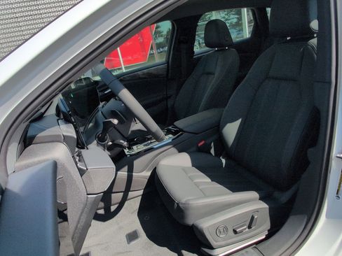 New 2025 Audi A6 e-tron Premium Plus image 19