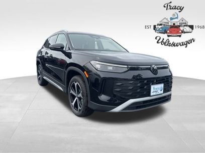 New 2025 Volkswagen Tiguan SE