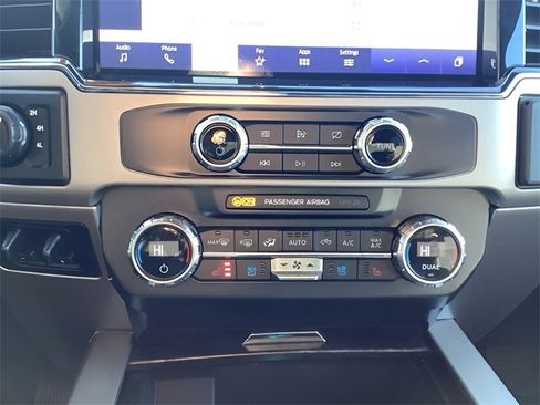 Used 2022 Ford F250 Lariat w/ Chrome Package image 30