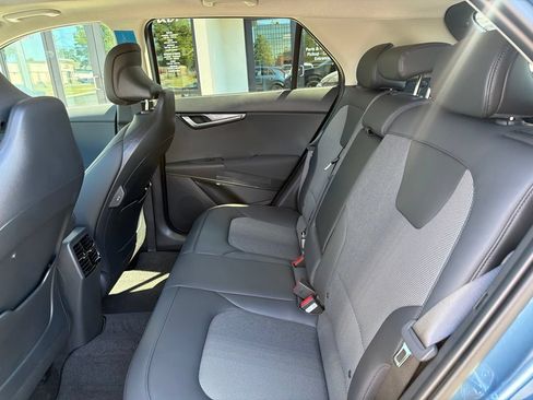 New 2026 Kia Niro EX FWD image 19