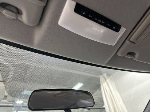 Used 2019 Nissan Kicks S FWD image 20