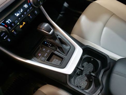 Used 2023 Toyota RAV4 XLE Premium image 24