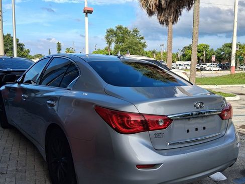 Used 2015 INFINITI Q50 Premium w/ All Weather Package image 4
