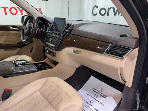Used 2017 Mercedes-Benz GLS 450 4MATIC image 11