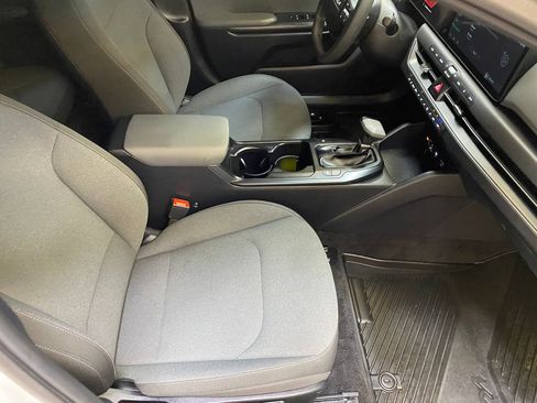 Used 2025 Kia K4 FWD image 24