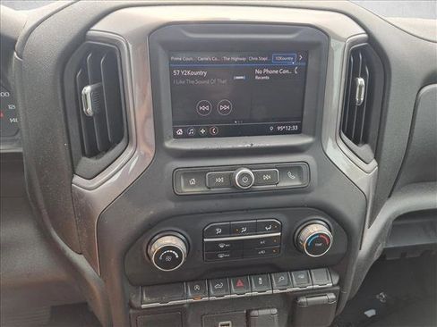 Used 2020 Chevrolet Silverado 1500 Custom w/ Custom Value Package RWD image 11