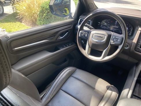 Used 2022 GMC Yukon Denali image 33