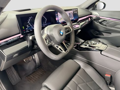 New 2026 BMW 530i w/ Executive Package image 9