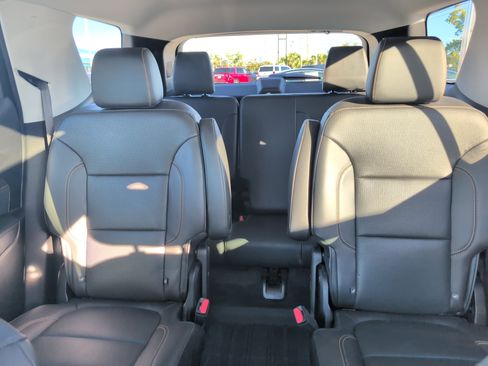 Used 2020 Chevrolet Traverse Premier w/ LPO, Blackout Package image 28