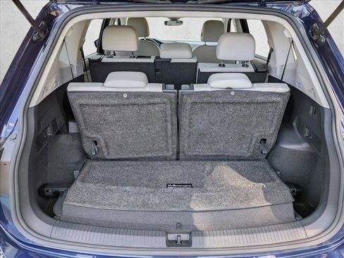 Used 2023 Volkswagen Tiguan SE FWD image 6