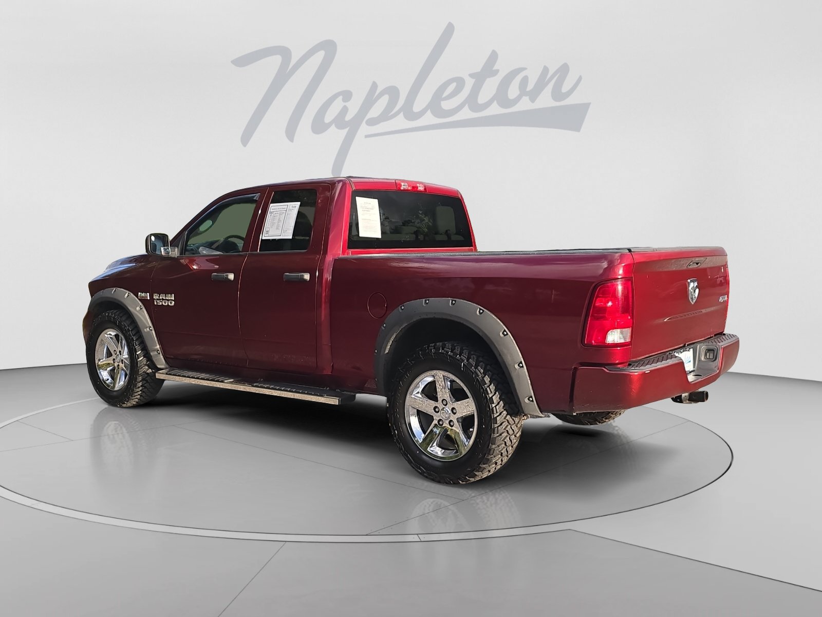 Used 2018 RAM 1500 Express w/ Express Value Package AWD/4WD image 3