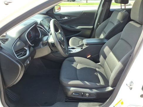 Used 2023 Chevrolet Malibu LT image 11