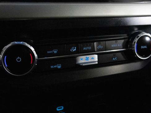 Used 2022 Ford F150 XLT w/ Trailer Tow Package image 22