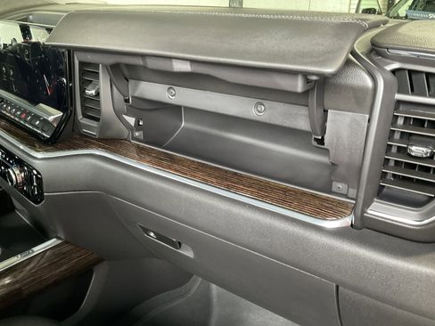 Used 2024 GMC Sierra 1500 Elevation w/ Elevation Premium Package AWD/4WD image 26