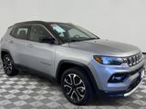 Used 2023 Jeep Compass Limited image 3