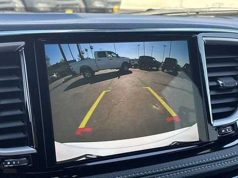 New 2026 Chrysler Pacifica Select image 19