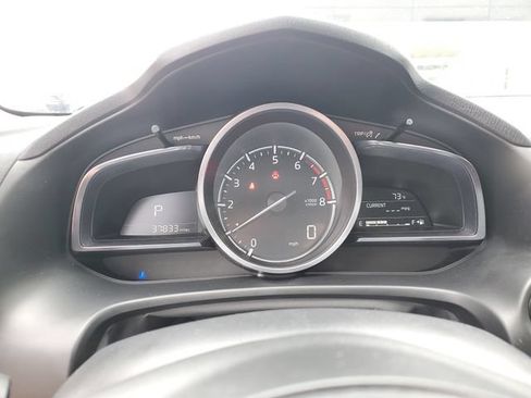 Used 2018 MAZDA MAZDA3 Grand Touring w/ Premium Equipment Package FWD image 10