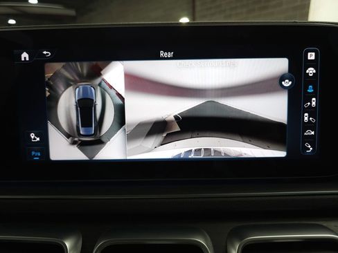 Used 2024 Mercedes-Benz GLE 450 4MATIC w/ AMG Line Exterior image 18