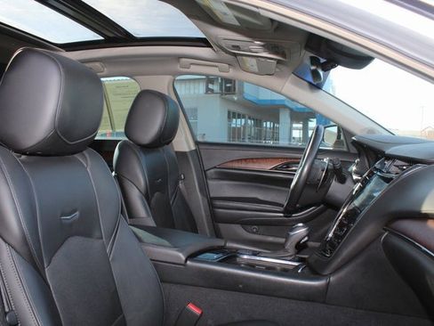 Used 2019 Cadillac CTS Luxury image 12