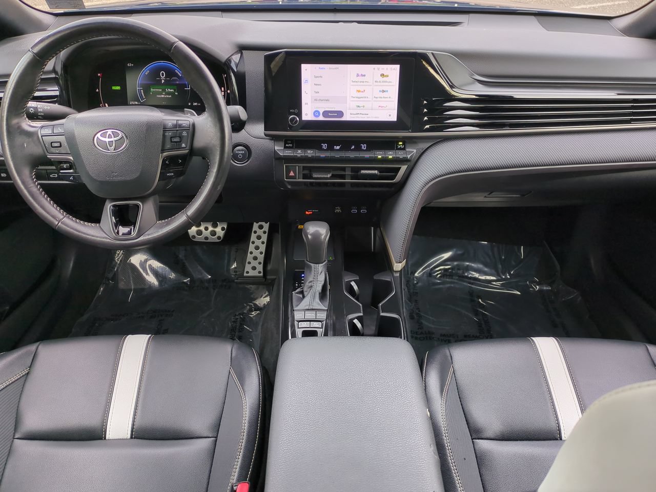 Used 2025 Toyota Camry SE AWD/4WD image 14
