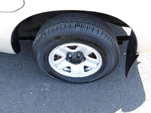 Used 2001 Toyota Tacoma 2WD Xtracab image 19