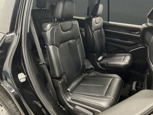 Used 2022 Jeep Grand Cherokee L Limited image 32