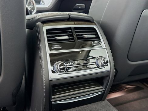 Certified 2022 BMW 750i xDrive image 27