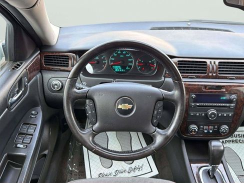 Used 2014 Chevrolet Impala LT w/ LT Sunroof Package FWD image 21