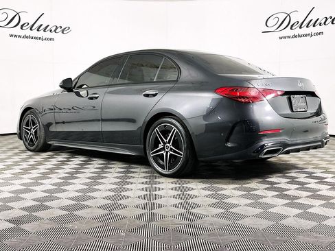 Used 2023 Mercedes-Benz C 300 4MATIC Sedan image 4