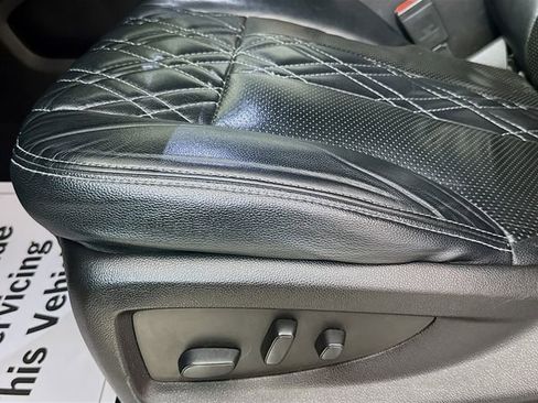 Used 2019 Chevrolet Tahoe LS AWD/4WD image 21