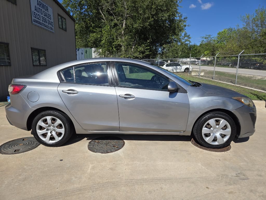 Used 2011 MAZDA MAZDA3 i Sport FWD image 2