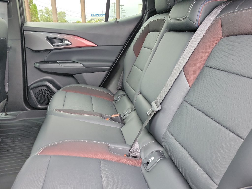 Used 2024 Chevrolet Equinox EV RS AWD/4WD image 12