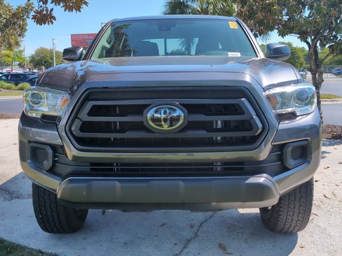 Certified 2022 Toyota Tacoma SR w/ SR Convenience Package RWD image 3