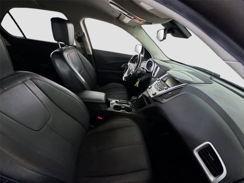 Used 2017 Chevrolet Equinox LT w/ Sport Edition image 18