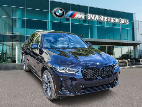 New 2025 BMW X4 xDrive30i w/ Premium Package image 3