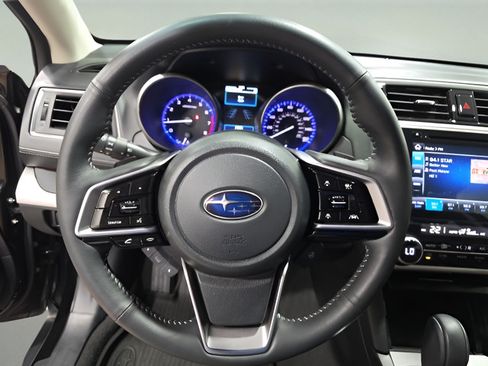 Used 2018 Subaru Outback 3.6R Touring w/ Protection Package #1 AWD/4WD image 10