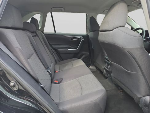 Used 2020 Toyota RAV4 XLE FWD image 33