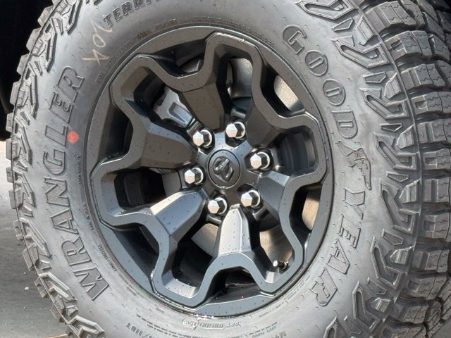 Used 2027 RAM 1500 4x4 Crew Cab image 14