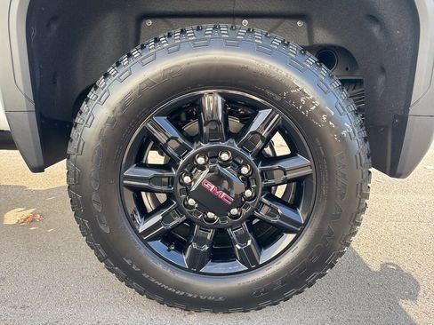 Used 2026 GMC Sierra 2500 AT4 w/ AT4 Premium Plus Package image 29