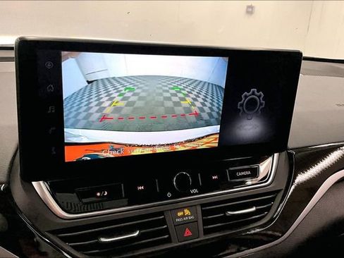 New 2025 Nissan Altima 2.5 SR w/ SR Premium Package image 24