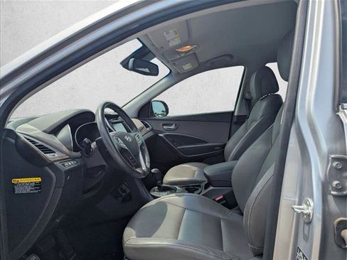 Used 2019 Hyundai Santa Fe XL SE w/ SE Premium Package 02 FWD image 12