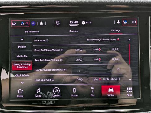 Used 2022 Dodge Durango R/T w/ Blacktop Package AWD/4WD image 12