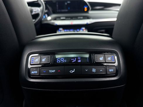 Used 2022 Hyundai Palisade Limited w/ Cargo Package image 28